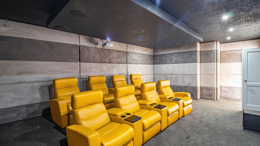 5 Bedroom Property for Sale in Golf View Gauteng