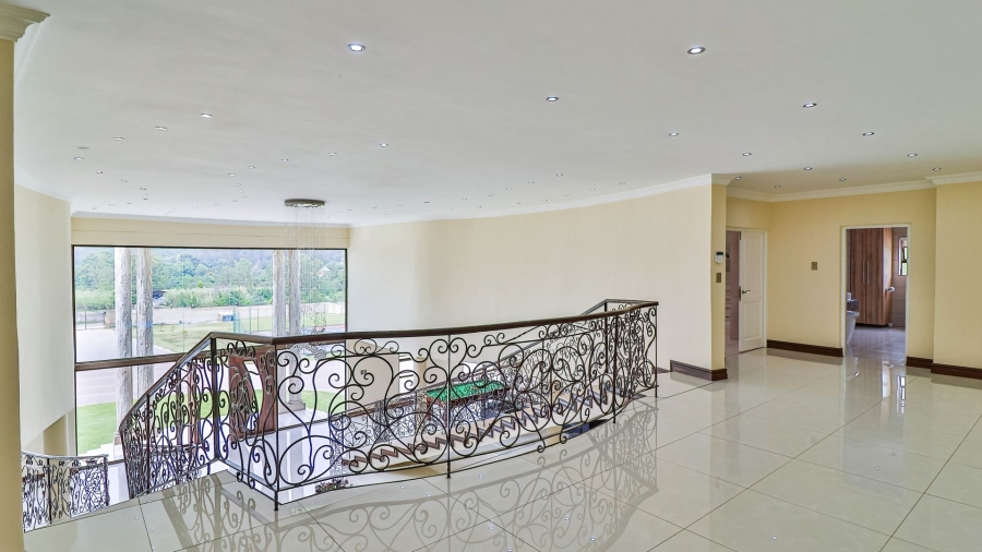 5 Bedroom Property for Sale in Golf View Gauteng