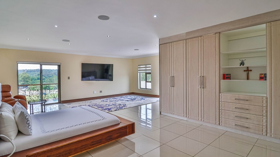 5 Bedroom Property for Sale in Golf View Gauteng