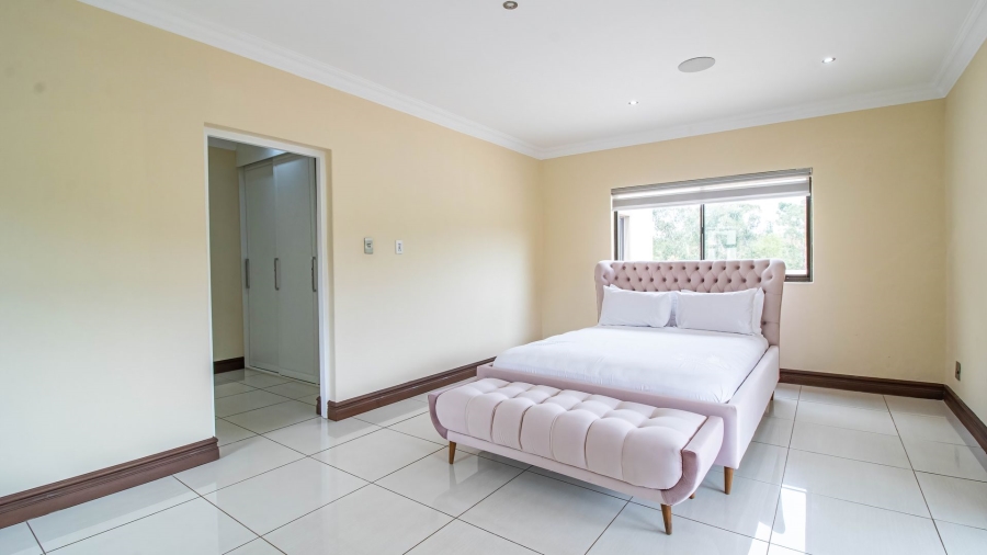 5 Bedroom Property for Sale in Golf View Gauteng