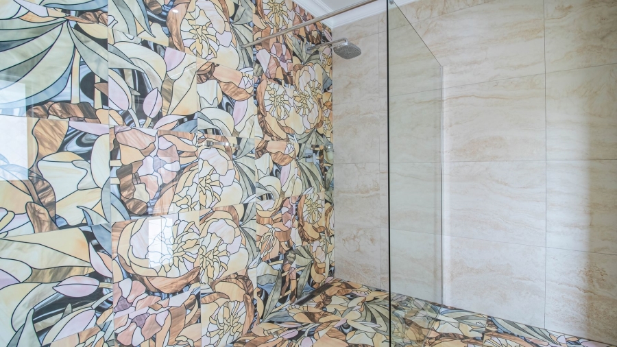 5 Bedroom Property for Sale in Golf View Gauteng