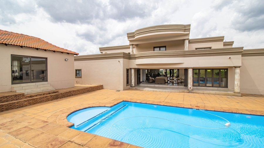 5 Bedroom Property for Sale in Golf View Gauteng