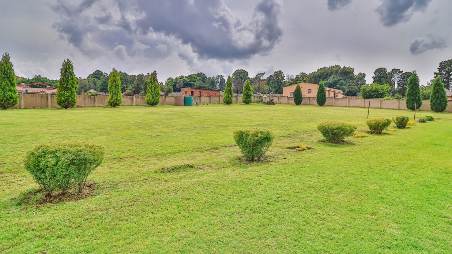 5 Bedroom Property for Sale in Golf View Gauteng