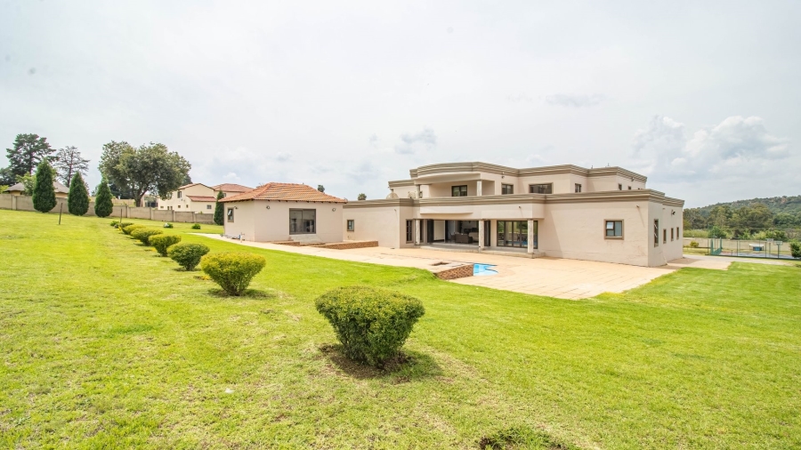 5 Bedroom Property for Sale in Golf View Gauteng