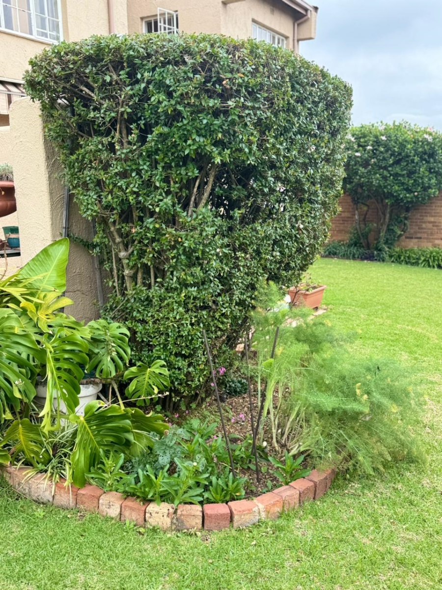 2 Bedroom Property for Sale in Bedford Park Gauteng