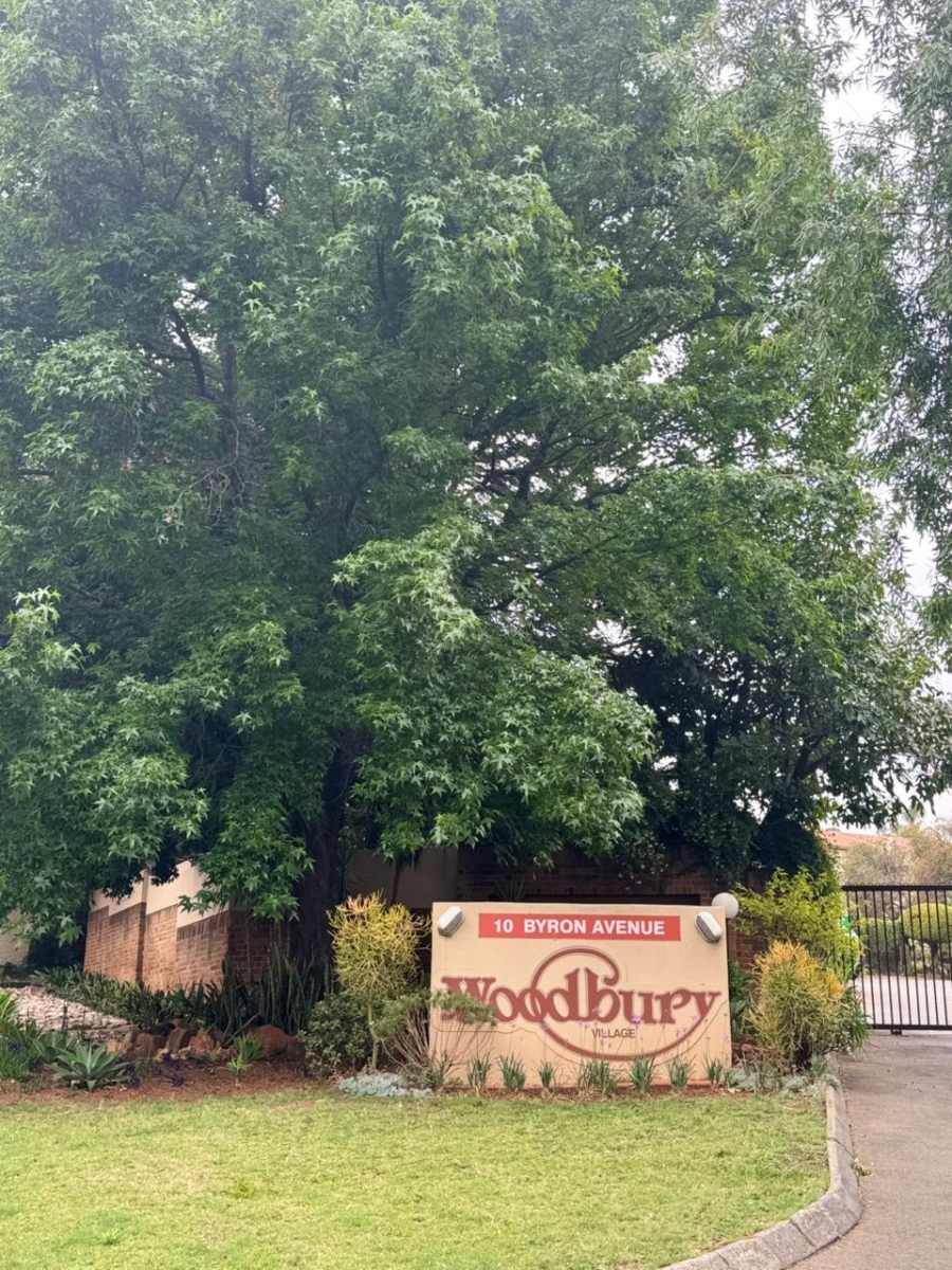 2 Bedroom Property for Sale in Bedford Park Gauteng