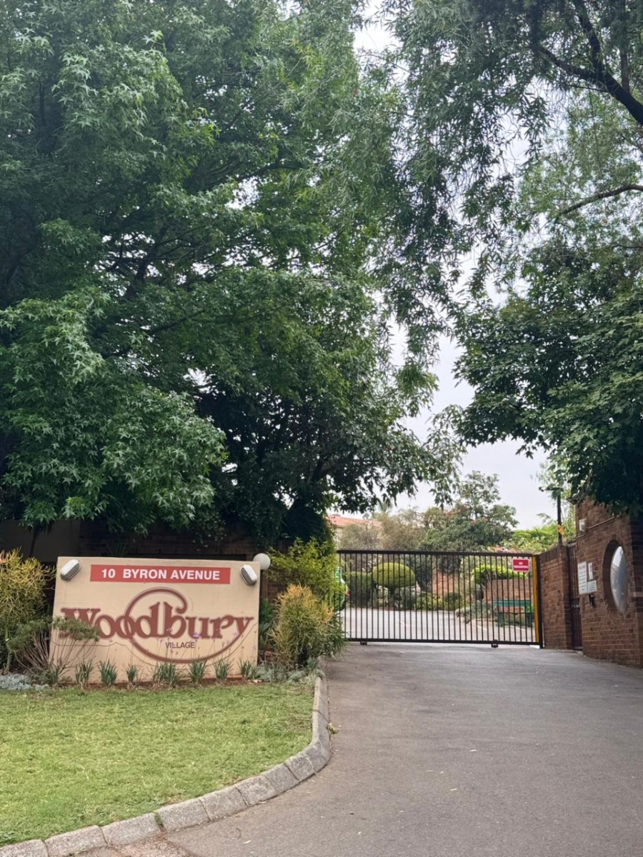 2 Bedroom Property for Sale in Bedford Park Gauteng