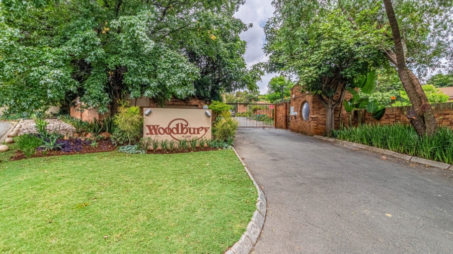 2 Bedroom Property for Sale in Bedford Park Gauteng