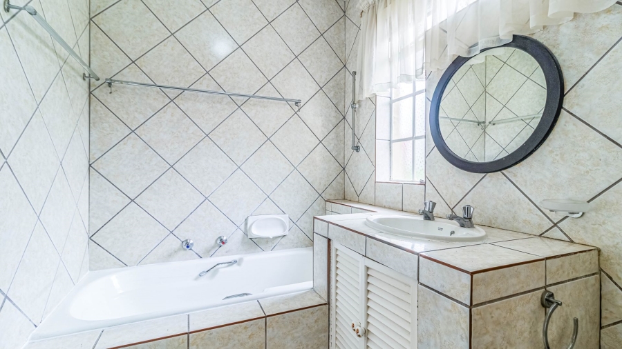 2 Bedroom Property for Sale in Bedford Park Gauteng