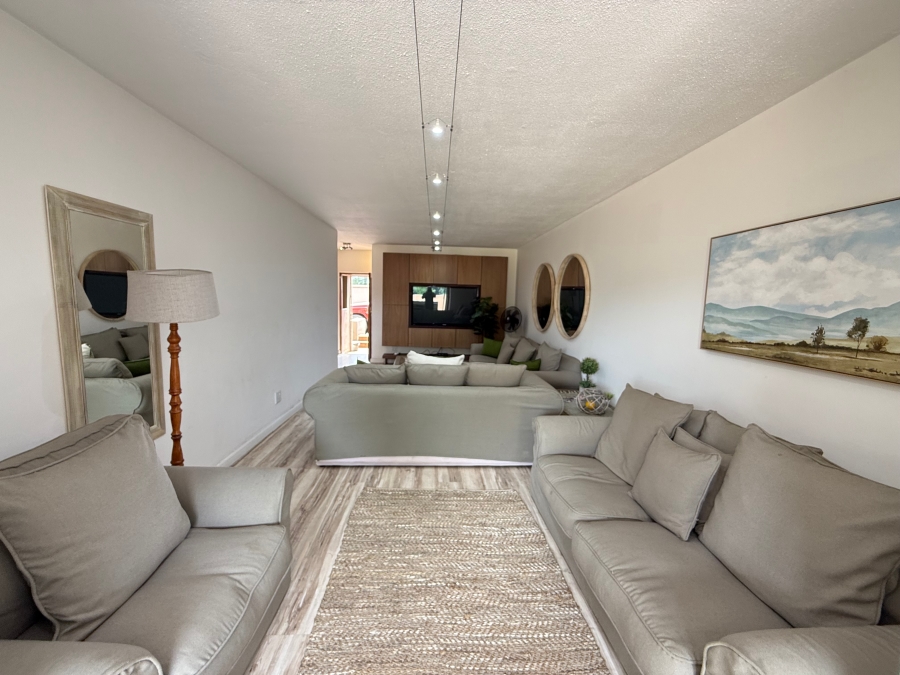 2 Bedroom Property for Sale in Peacehaven Gauteng