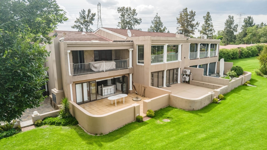 2 Bedroom Property for Sale in Peacehaven Gauteng