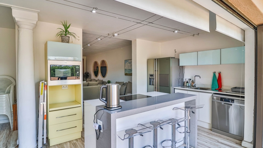 2 Bedroom Property for Sale in Peacehaven Gauteng