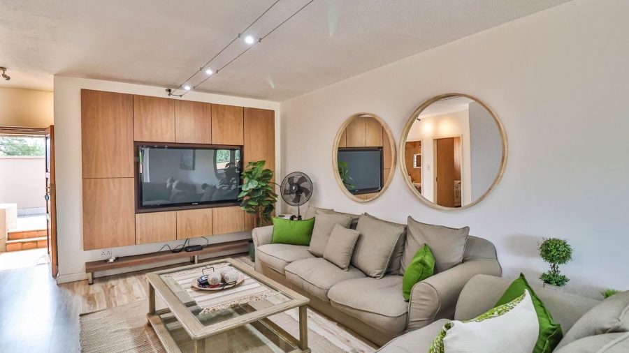 2 Bedroom Property for Sale in Peacehaven Gauteng