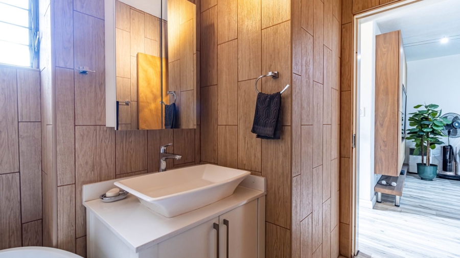 2 Bedroom Property for Sale in Peacehaven Gauteng