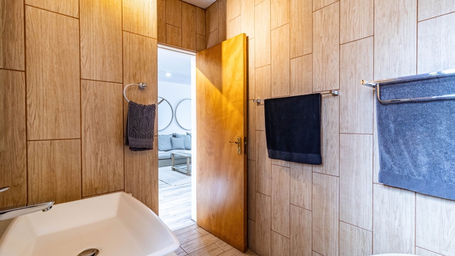 2 Bedroom Property for Sale in Peacehaven Gauteng