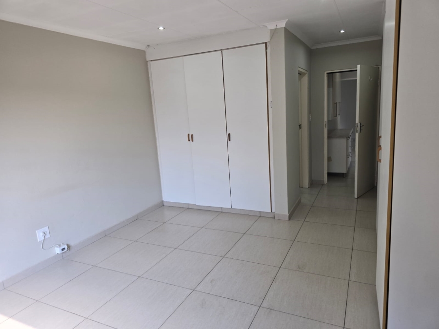 3 Bedroom Property for Sale in Bassonia Gauteng