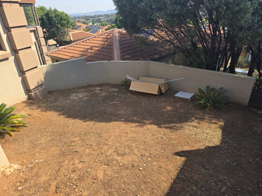 3 Bedroom Property for Sale in Bassonia Gauteng