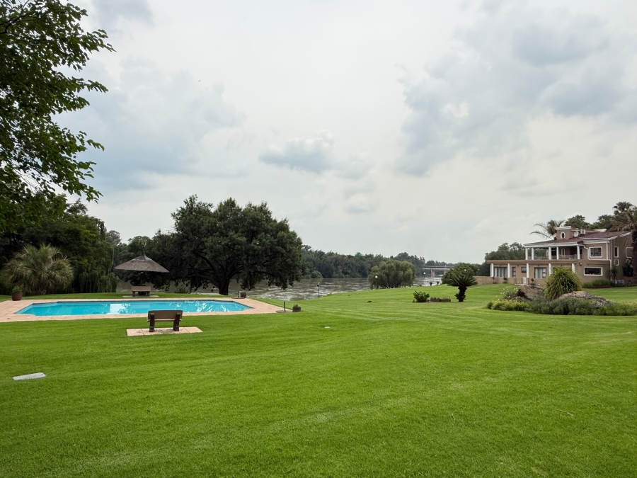 3 Bedroom Property for Sale in Peacehaven Gauteng