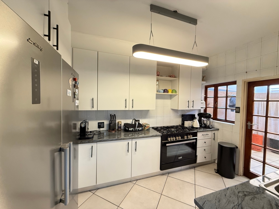 3 Bedroom Property for Sale in Peacehaven Gauteng