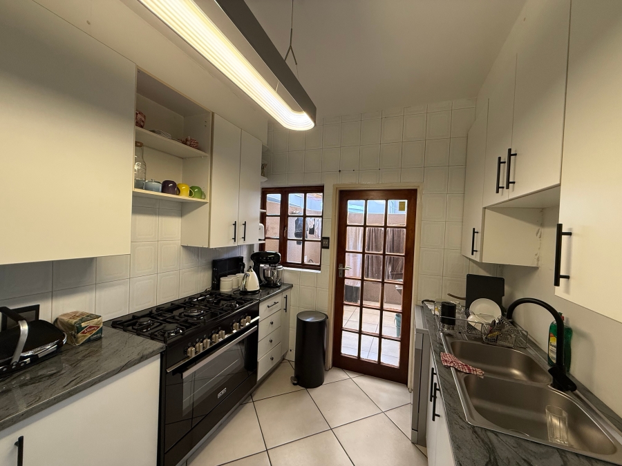 3 Bedroom Property for Sale in Peacehaven Gauteng
