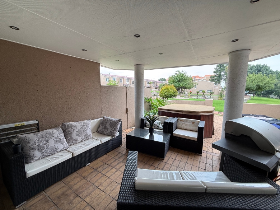 3 Bedroom Property for Sale in Peacehaven Gauteng