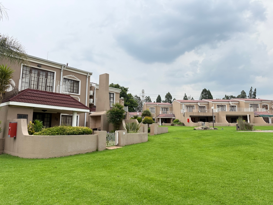 3 Bedroom Property for Sale in Peacehaven Gauteng