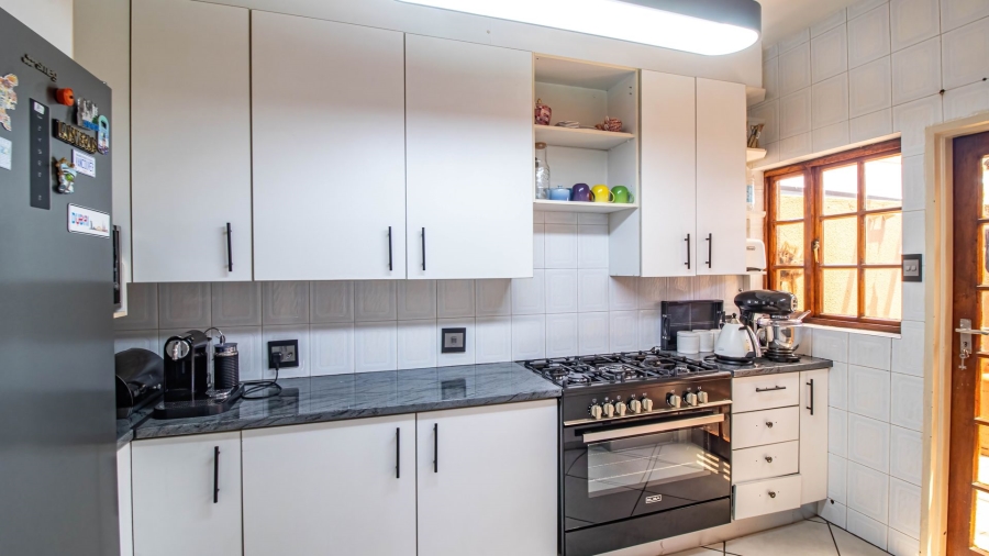 3 Bedroom Property for Sale in Peacehaven Gauteng