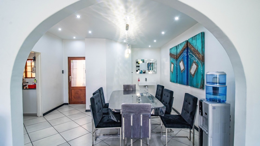 3 Bedroom Property for Sale in Peacehaven Gauteng