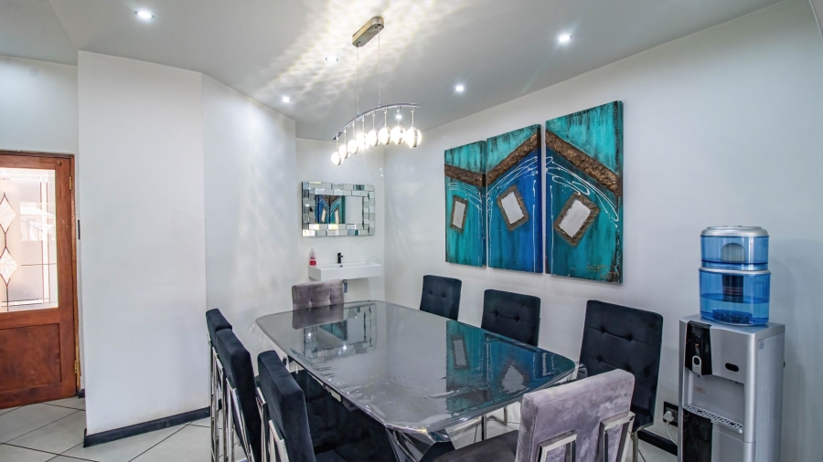 3 Bedroom Property for Sale in Peacehaven Gauteng