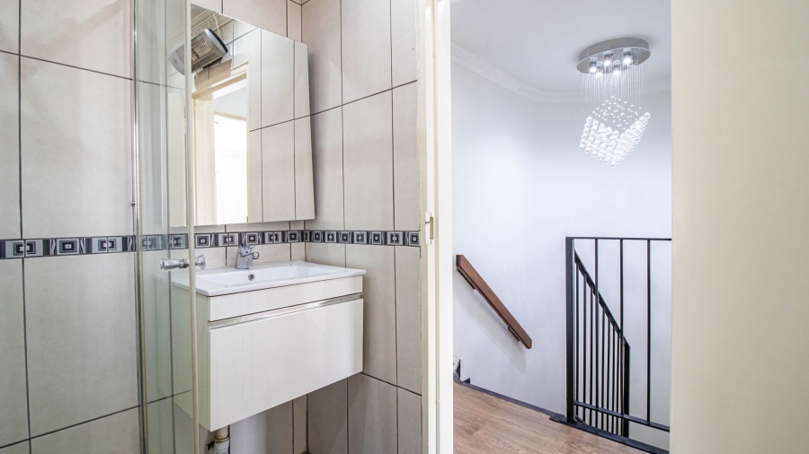 3 Bedroom Property for Sale in Peacehaven Gauteng