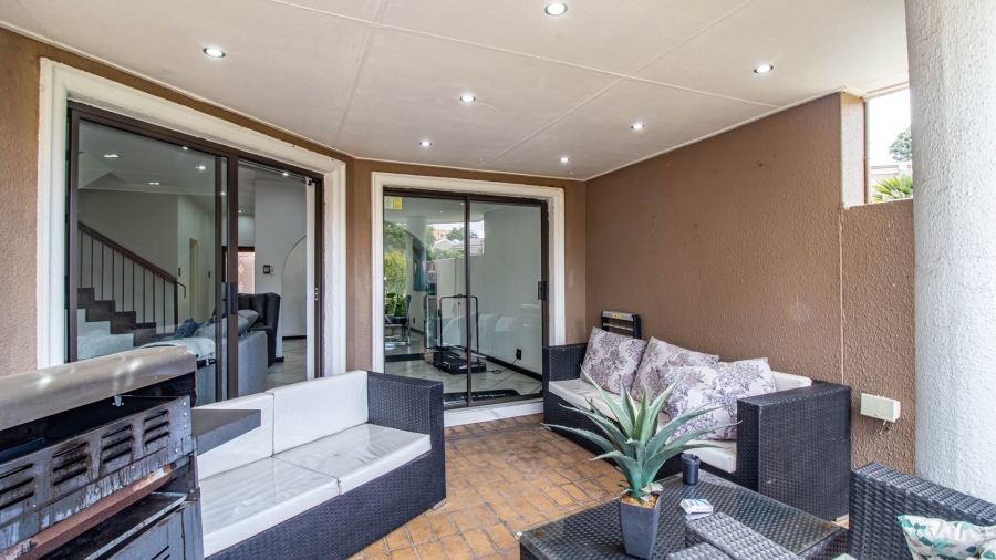 3 Bedroom Property for Sale in Peacehaven Gauteng