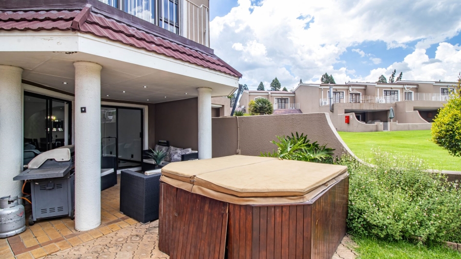3 Bedroom Property for Sale in Peacehaven Gauteng