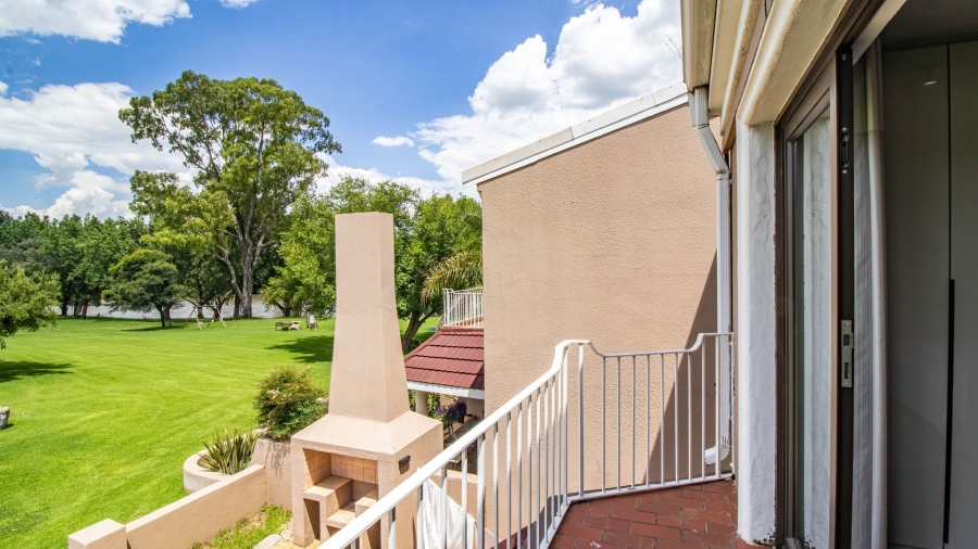 3 Bedroom Property for Sale in Peacehaven Gauteng