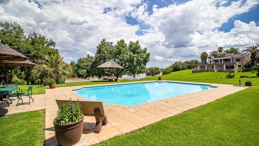 3 Bedroom Property for Sale in Peacehaven Gauteng