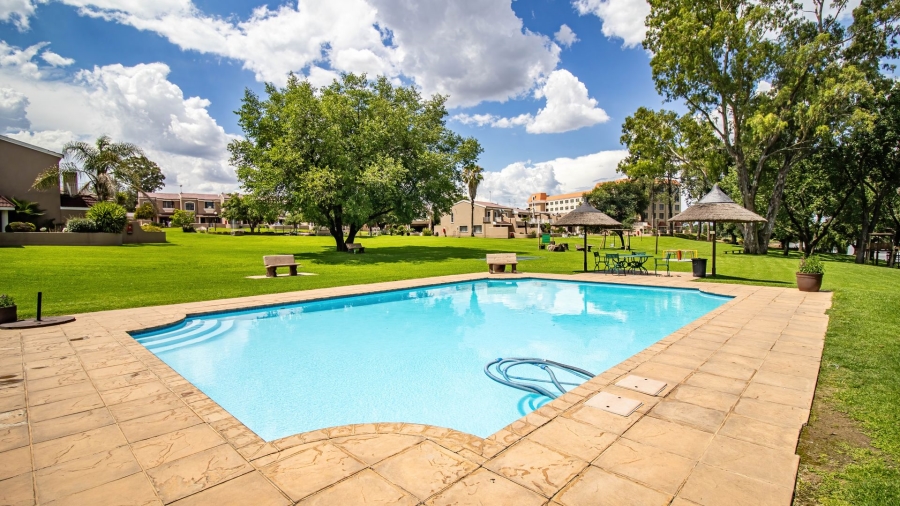 3 Bedroom Property for Sale in Peacehaven Gauteng