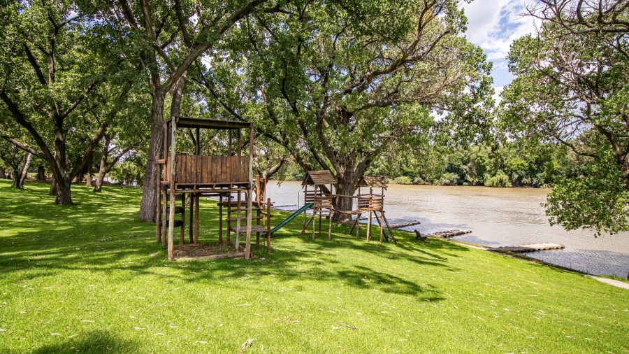 3 Bedroom Property for Sale in Peacehaven Gauteng