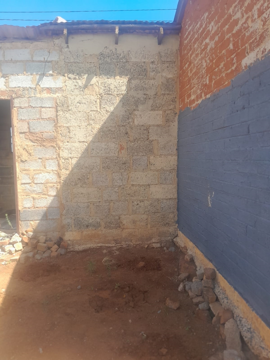 2 Bedroom Property for Sale in Slovoville Gauteng