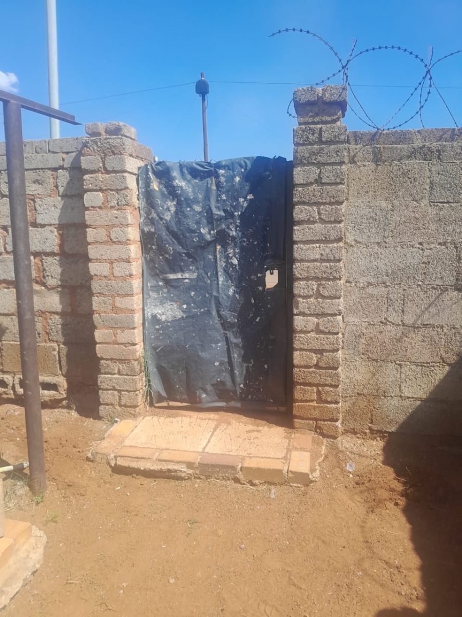 2 Bedroom Property for Sale in Slovoville Gauteng