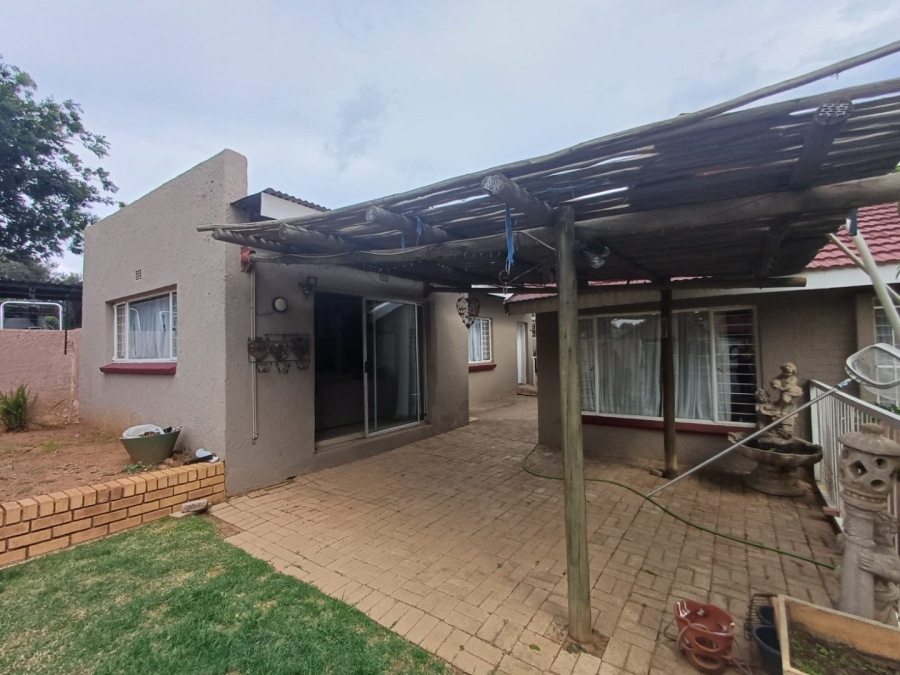 3 Bedroom Property for Sale in Greenhills Gauteng