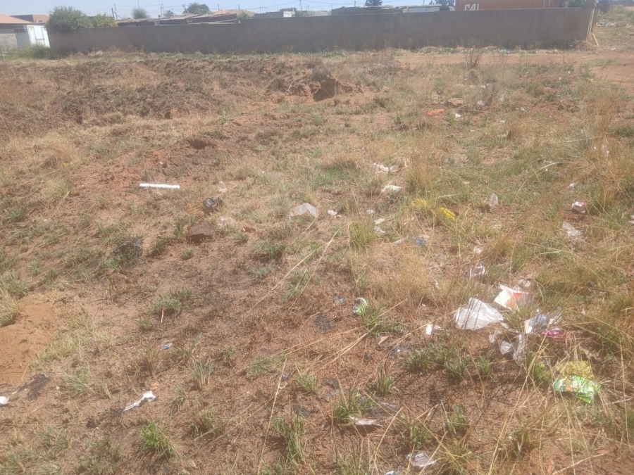 0 Bedroom Property for Sale in Mohlakeng Gauteng