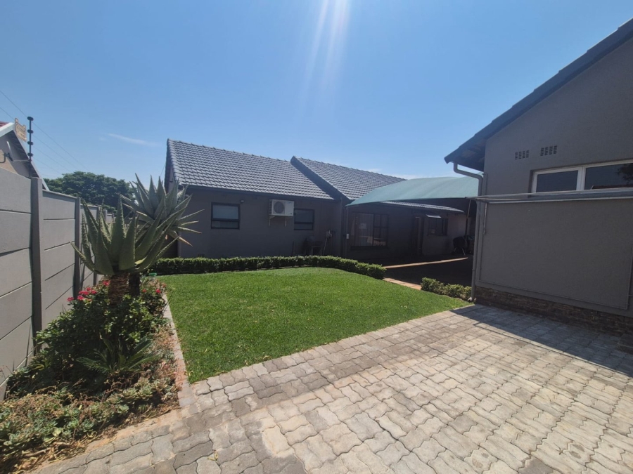3 Bedroom Property for Sale in Rant En Dal Gauteng