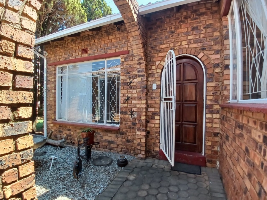 3 Bedroom Property for Sale in Greenhills Gauteng
