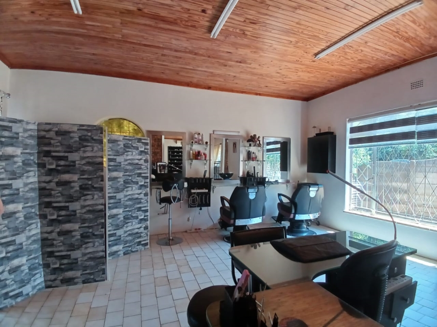 3 Bedroom Property for Sale in Greenhills Gauteng