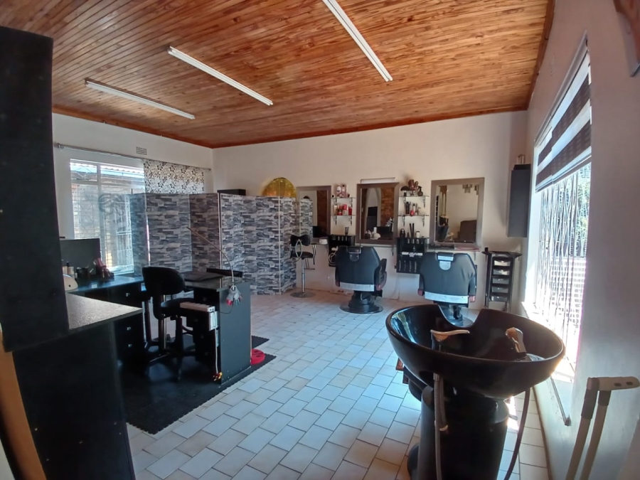 3 Bedroom Property for Sale in Greenhills Gauteng