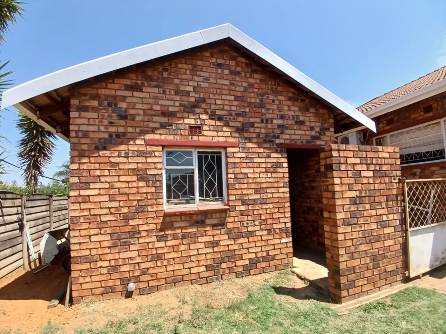 3 Bedroom Property for Sale in Greenhills Gauteng