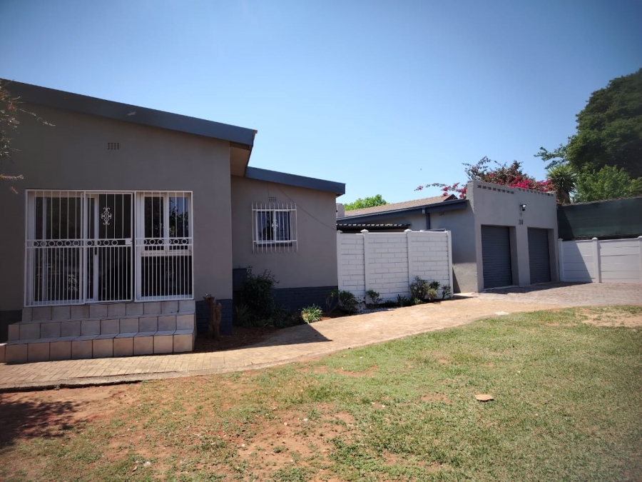 4 Bedroom Property for Sale in Greenhills Gauteng