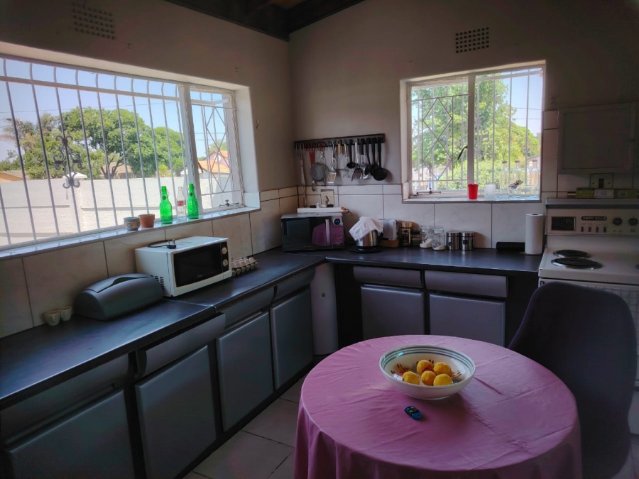 4 Bedroom Property for Sale in Greenhills Gauteng