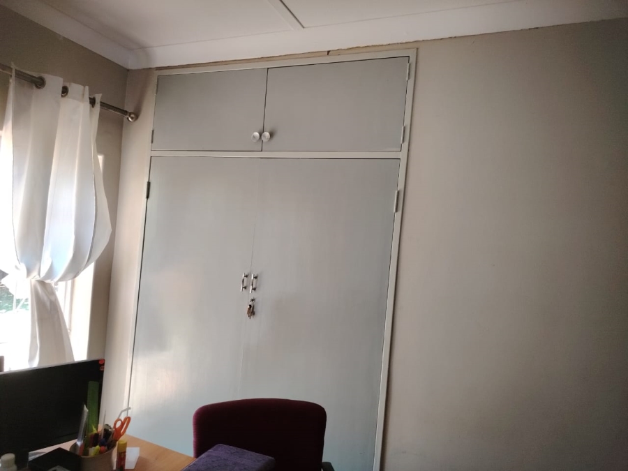 4 Bedroom Property for Sale in Greenhills Gauteng