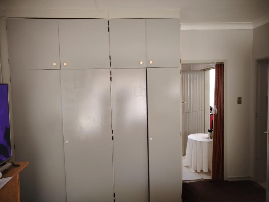 4 Bedroom Property for Sale in Greenhills Gauteng