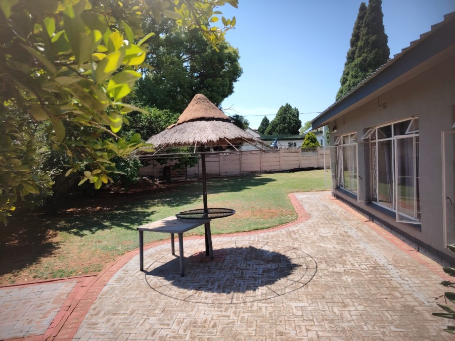 4 Bedroom Property for Sale in Greenhills Gauteng